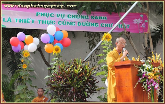 Bình Dương: Ban Trị Sự PG.Huyện Thuận An  Chào mừng đại lễ PD.2559