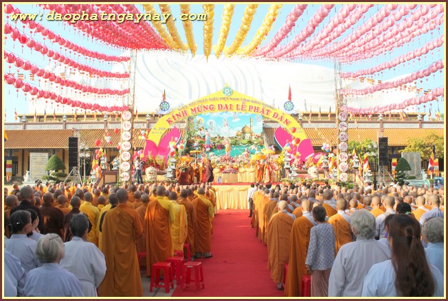 BÌNH DƯƠNG:   Phật Giáo Bình Dương Long Trọng Chào Mừng Đại Lễ PD.2559