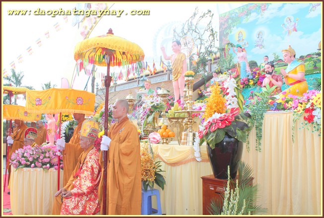 BÌNH DƯƠNG:   Phật Giáo Bình Dương Long Trọng Chào Mừng Đại Lễ PD.2559