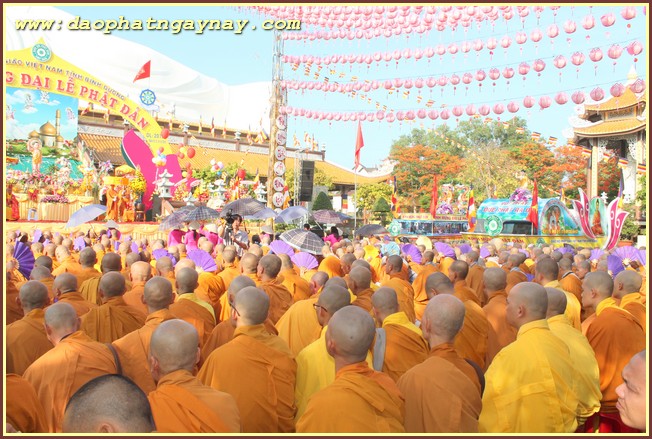 BÌNH DƯƠNG:   Phật Giáo Bình Dương Long Trọng Chào Mừng Đại Lễ PD.2559