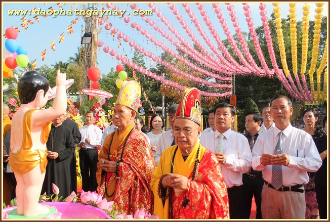 BÌNH DƯƠNG:   Phật Giáo Bình Dương Long Trọng Chào Mừng Đại Lễ PD.2559