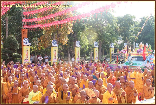 BÌNH DƯƠNG:   Phật Giáo Bình Dương Long Trọng Chào Mừng Đại Lễ PD.2559