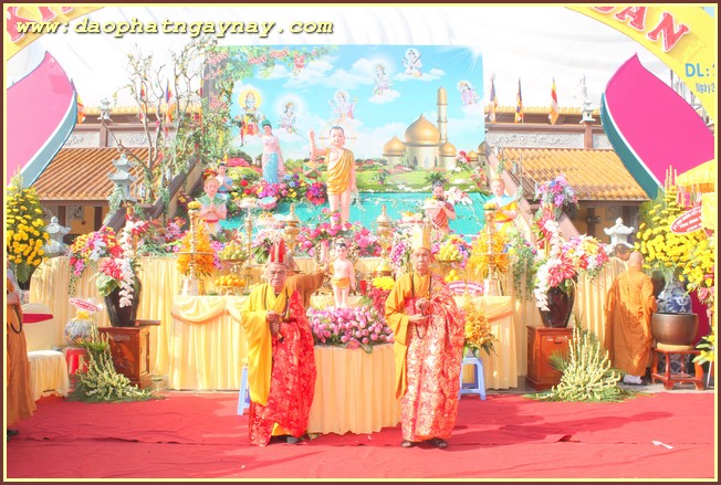 BÌNH DƯƠNG:   Phật Giáo Bình Dương Long Trọng Chào Mừng Đại Lễ PD.2559