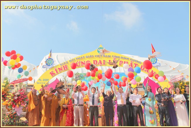 BÌNH DƯƠNG:   Phật Giáo Bình Dương Long Trọng Chào Mừng Đại Lễ PD.2559
