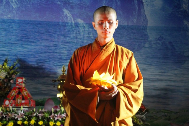Thái Bình:  Lễ hội hoa đăng vía Quan Thế Âm Bồ tát tại chùa Đại Bi