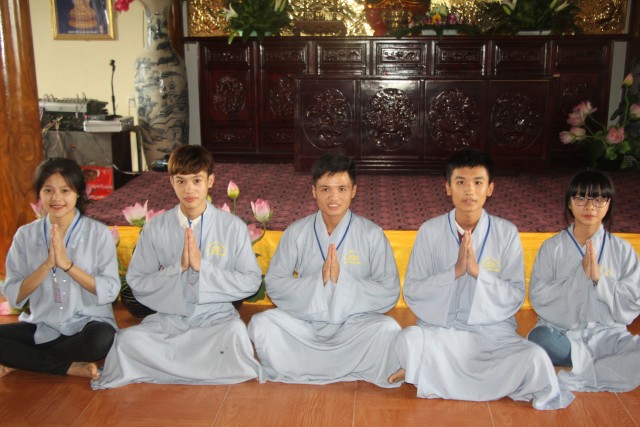 Thái Bình: Gần 300 bạn trẻ về chùa Từ Xuyên tu an lạc – Chủ đề “Tôn kính Phật”
