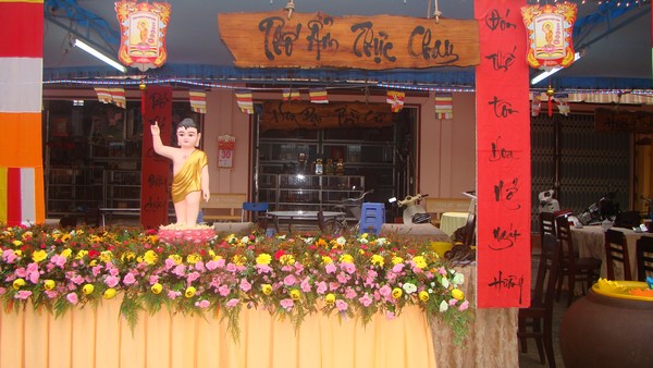 Hà Tiên: Chùm ảnh Đại lễ Phật đản tại biên cương cực nam Tổ quốc