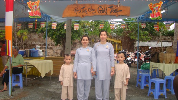 Hà Tiên: Chùm ảnh Đại lễ Phật đản tại biên cương cực nam Tổ quốc
