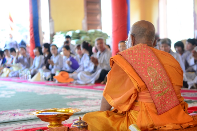 Quỹ Đạo Phật Ngày Nay: Chương trình từ thiện tại Campuchia tháng 04-2015