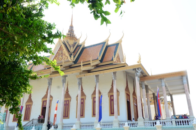 Quỹ Đạo Phật Ngày Nay: Chương trình từ thiện tại Campuchia tháng 04-2015