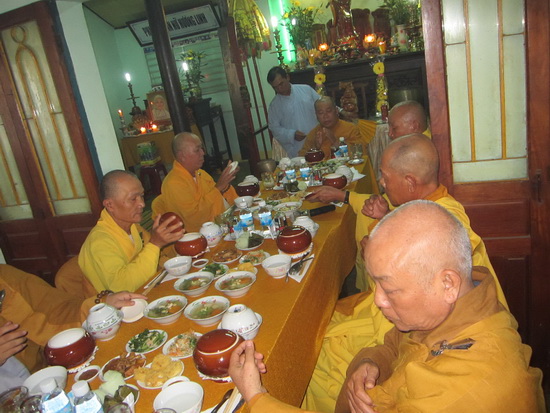 Khánh Hòa: Hơn 200 Phật tử về cộng tu ở chùa Đại Phước