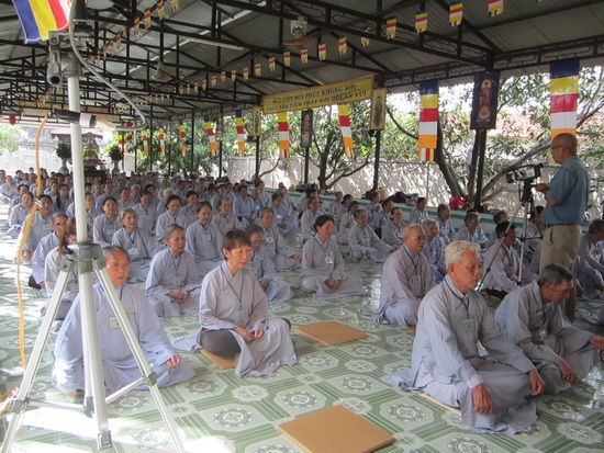 Nha Trang: Chùa Sắc Tứ Minh Thiện tổ chức khóa tu niệm Phật.