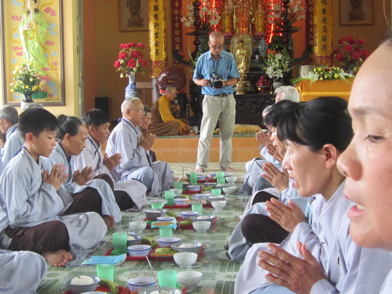 Nha Trang: Chùa Sắc Tứ Minh Thiện tổ chức khóa tu niệm Phật.