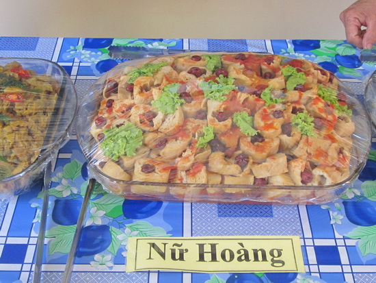 Khánh Hòa: Chùa Nam Hòa tổ chức tiệc buffet miễn phí nhân Phật đản PL 2559