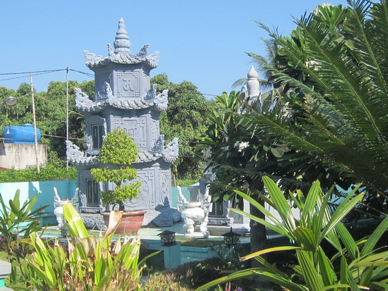Khánh Hòa: Hơn 200 Phật tử về cộng tu ở chùa Đại Phước
