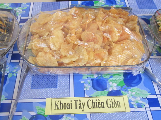 Khánh Hòa: Chùa Nam Hòa tổ chức tiệc buffet miễn phí nhân Phật đản PL 2559