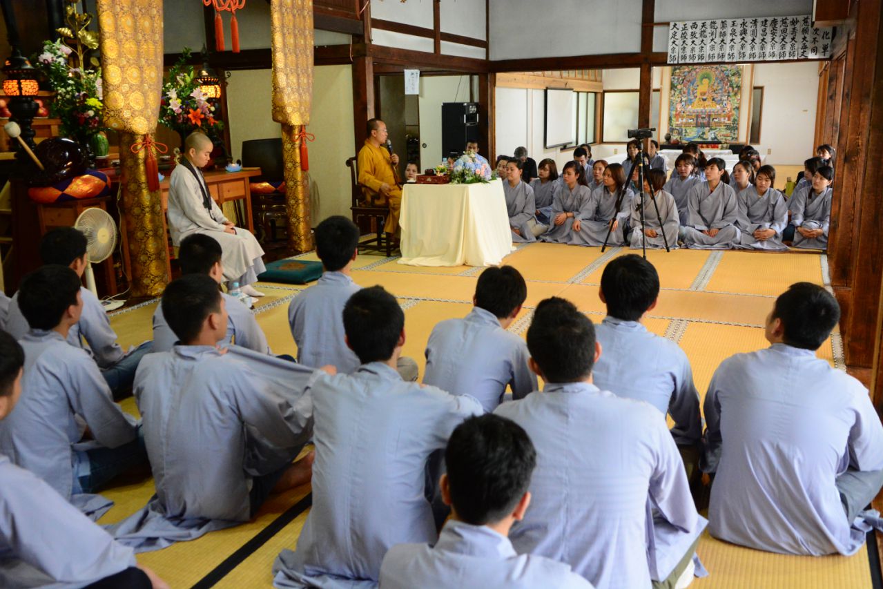 Phỏng Vấn Sư Cô Như Tâm, Hội Phó Hội Phật Tử Việt Nam Tại Nhật Bản