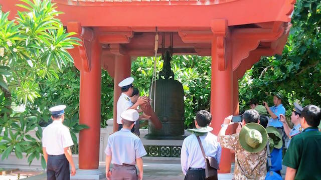 Khánh Hòa: Đoàn lãnh đạo thành ủy và  đại biểu các Ban ngành thành phố Hồ Chí Minh thăm Trường Sa.