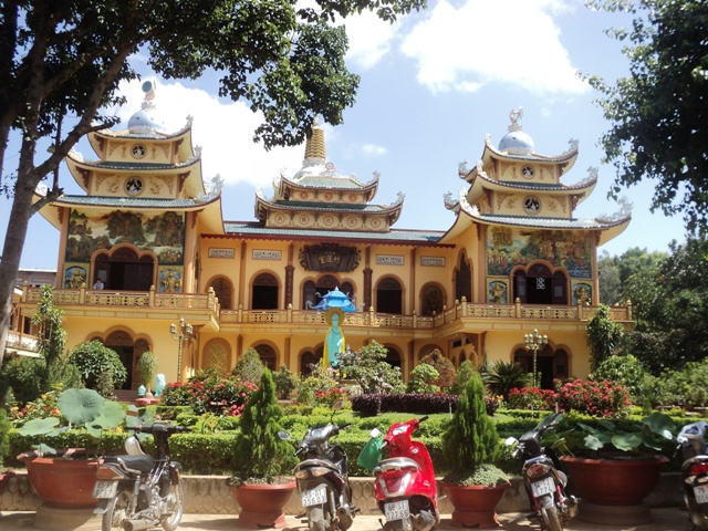 Lâm Đồng: Vê phố núi sương mù thăm Linh thiêng Phương Liên Tịnh Xứ