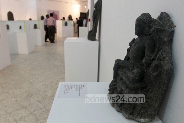Chùm ảnh Triển lãm tác phẩm điêu khắc Phật giáo tại Bảo tàng Quốc gia Bangladesh