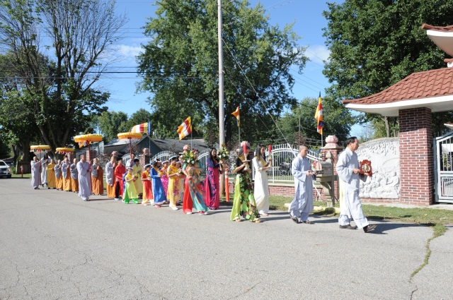 Hoa Kỳ: Lễ Vu Lan 2015 và triển lãm ảnh chùa Việt Nam tại chùa An Lạc - Indiana