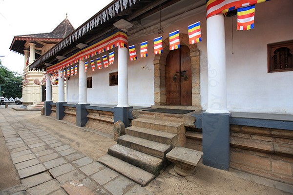 Danh lam Cổ Tự Dalada Maligawa Quốc bảo Sri Lanka