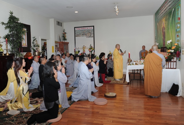 Hoa Kỳ: Lễ Vu Lan 2015 và triển lãm ảnh chùa Việt Nam tại chùa An Lạc - Indiana