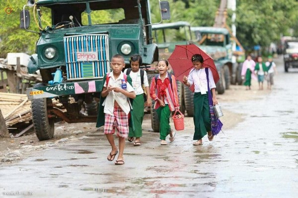 Myanmar: Chùm ảnh chuẩn bị 10 nghìn vị Tăng diễu hành vị trí hình ảnh đẹp ấn tượng