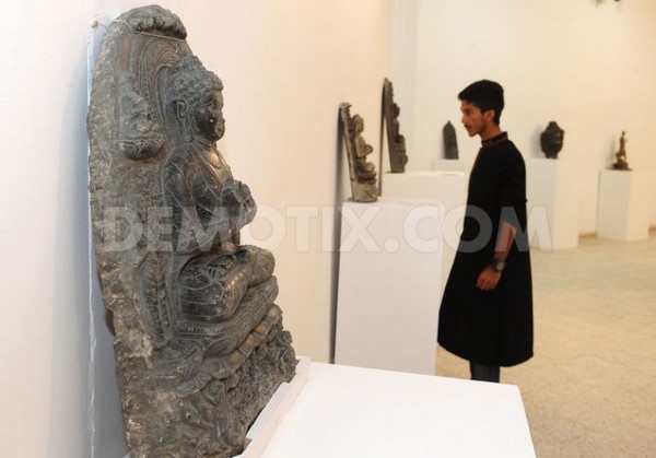 Chùm ảnh Triển lãm tác phẩm điêu khắc Phật giáo tại Bảo tàng Quốc gia Bangladesh