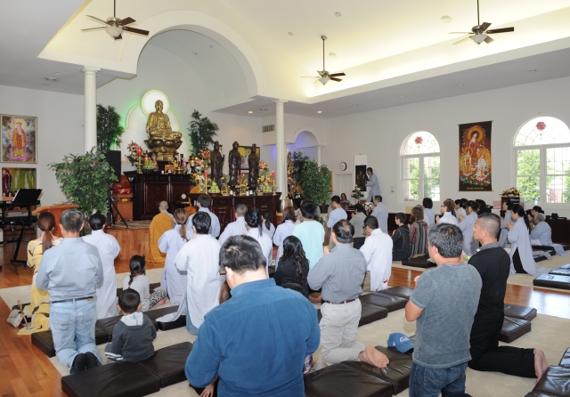 Hoa Kỳ: Lễ Vu Lan 2015 và triển lãm ảnh chùa Việt Nam tại chùa An Lạc - Indiana