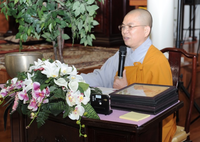 Hoa Kỳ: Lễ Vu Lan 2015 và triển lãm ảnh chùa Việt Nam tại chùa An Lạc - Indiana