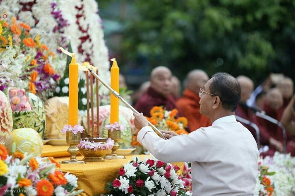 Myanmar: Chùm ảnh 10 nghìn chư Tăng diễu hành xung quanh Cố đô Phật giáo Mandalay