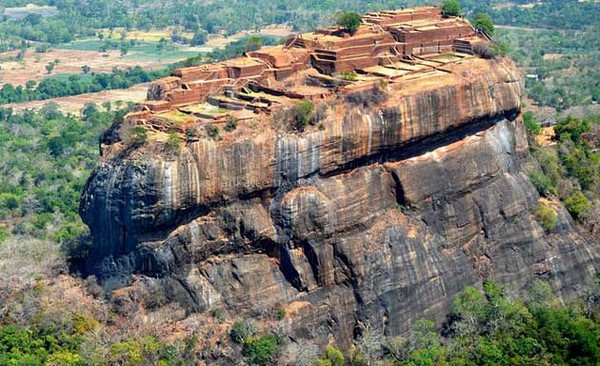 Danh lam thắng tích Sigiriya Lions Rock Phật giáo Cổ Sri Lanka