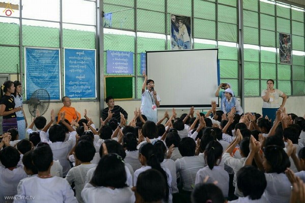 Myanmar: Chùm ảnh chuẩn bị 10 nghìn vị Tăng diễu hành vị trí hình ảnh đẹp ấn tượng