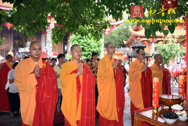 Trung Quốc: Khải Minh Tự, Tp. Hạ Môn long trọng cử hành Pháp hội Du già Diệm khẩu