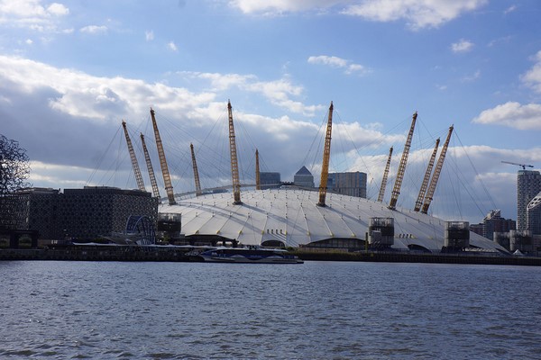 Anh Quốc Đức Đạt Lai Lạt Ma tiếp những người ủng hộ Tây Tạng