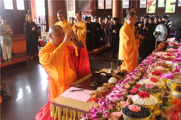 Trung Quốc: Phạm Thiên Tự tổ chức Pháp hội Lương Hoàng, Vu Lan Bồn