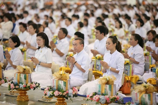 Thái Lan: Chùm ảnh cúng dường thuốc chuyên dụng cho chư Tăng