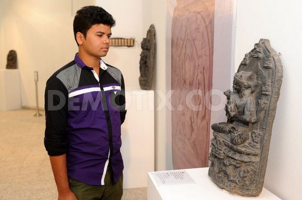 Chùm ảnh Triển lãm tác phẩm điêu khắc Phật giáo tại Bảo tàng Quốc gia Bangladesh