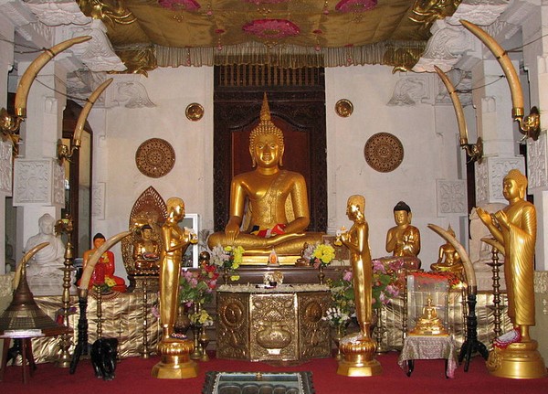 Danh lam Cổ Tự Dalada Maligawa Quốc bảo Sri Lanka