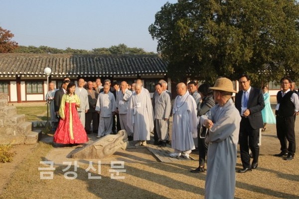 Lãnh đạo Phật giáo liên Triều  đàm phán cho hòa giải dân tộc tại biên giới Kaesong