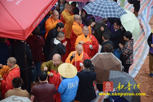 Trung Quốc Lễ Đặt đá trùng tu ngôi Cửu Khê Cổ Tự tỉnh Hồ Nam