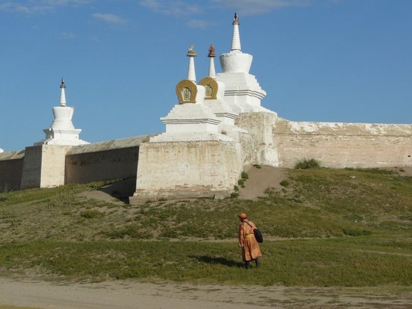 Mông Cổ: Ngôi Già lam Cổ tự Erdene Zuu tuyệt đẹp