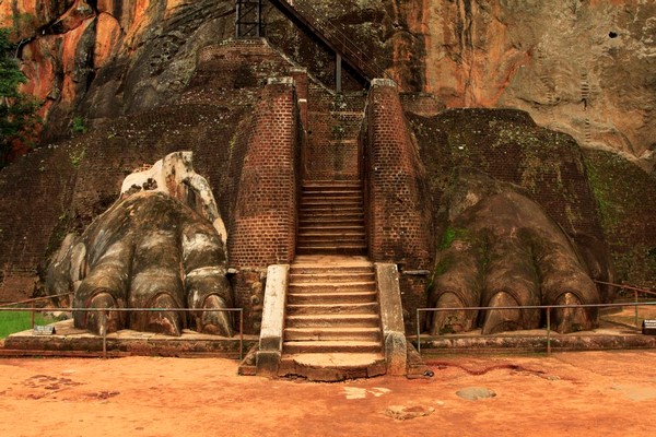 Danh lam thắng tích Sigiriya Lions Rock Phật giáo Cổ Sri Lanka