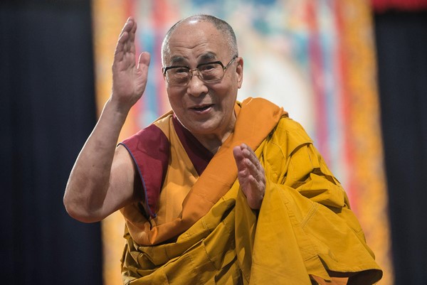 Đức Đạt Lai Lạt Ma nhận “HUY CHƯƠNG TỰ DO” của Trung tâm Hiến pháp Hoa Kỳ