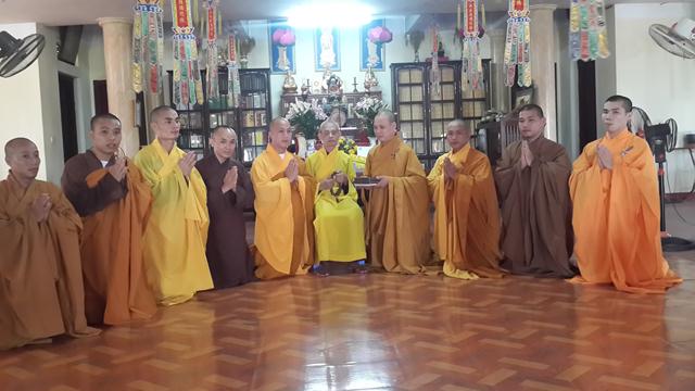 Thái Nguyên: Chư Tăng về Tổ đình Viên Minh vấn an sức khỏe đức Pháp chủ GHPGVN.