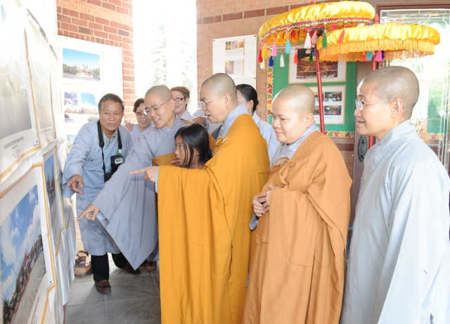 Hoa Kỳ: Lễ Vu Lan 2015 và triển lãm ảnh chùa Việt Nam tại chùa An Lạc - Indiana