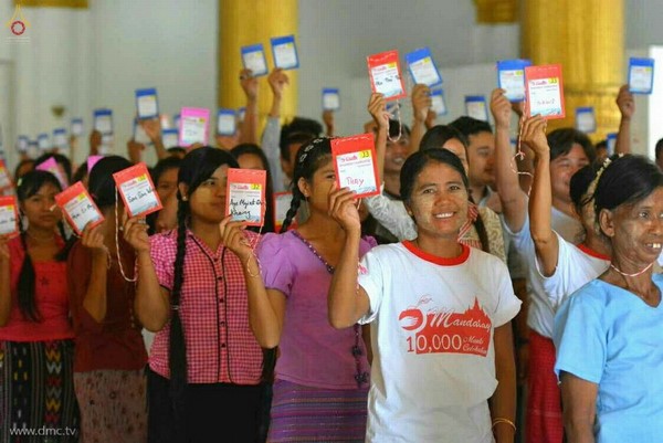 Myanmar: Chùm ảnh chuẩn bị 10 nghìn vị Tăng diễu hành vị trí hình ảnh đẹp ấn tượng