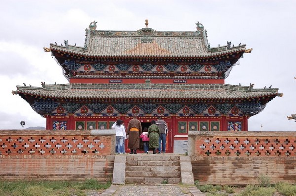Mông Cổ: Ngôi Già lam Cổ tự Erdene Zuu tuyệt đẹp