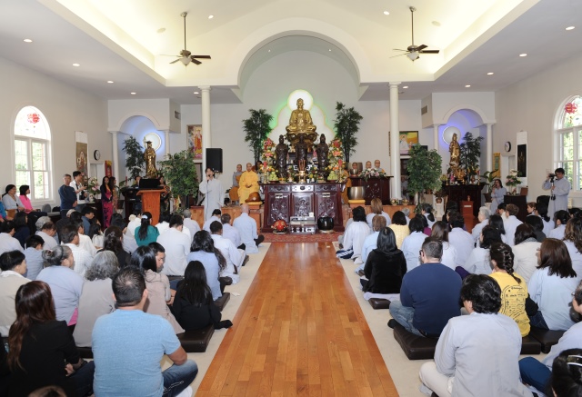 Hoa Kỳ: Lễ Vu Lan 2015 và triển lãm ảnh chùa Việt Nam tại chùa An Lạc - Indiana